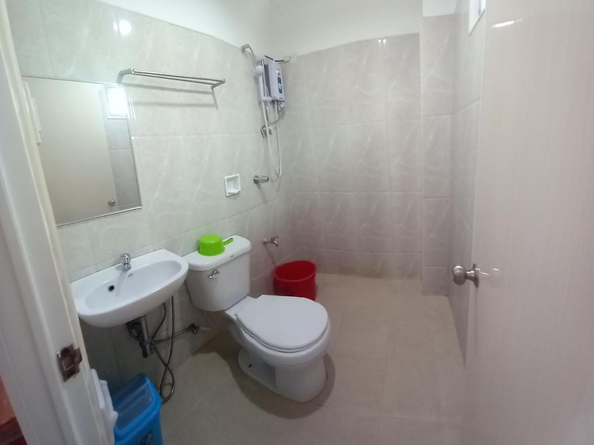 Alinchlo Hotel Legazpi Buitenkant foto